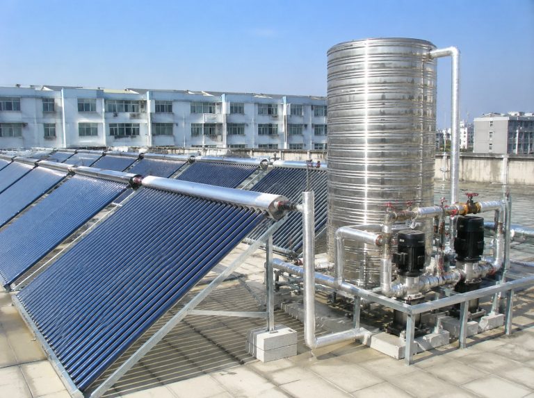 山亭区商用大容量真空管太阳能热水系统